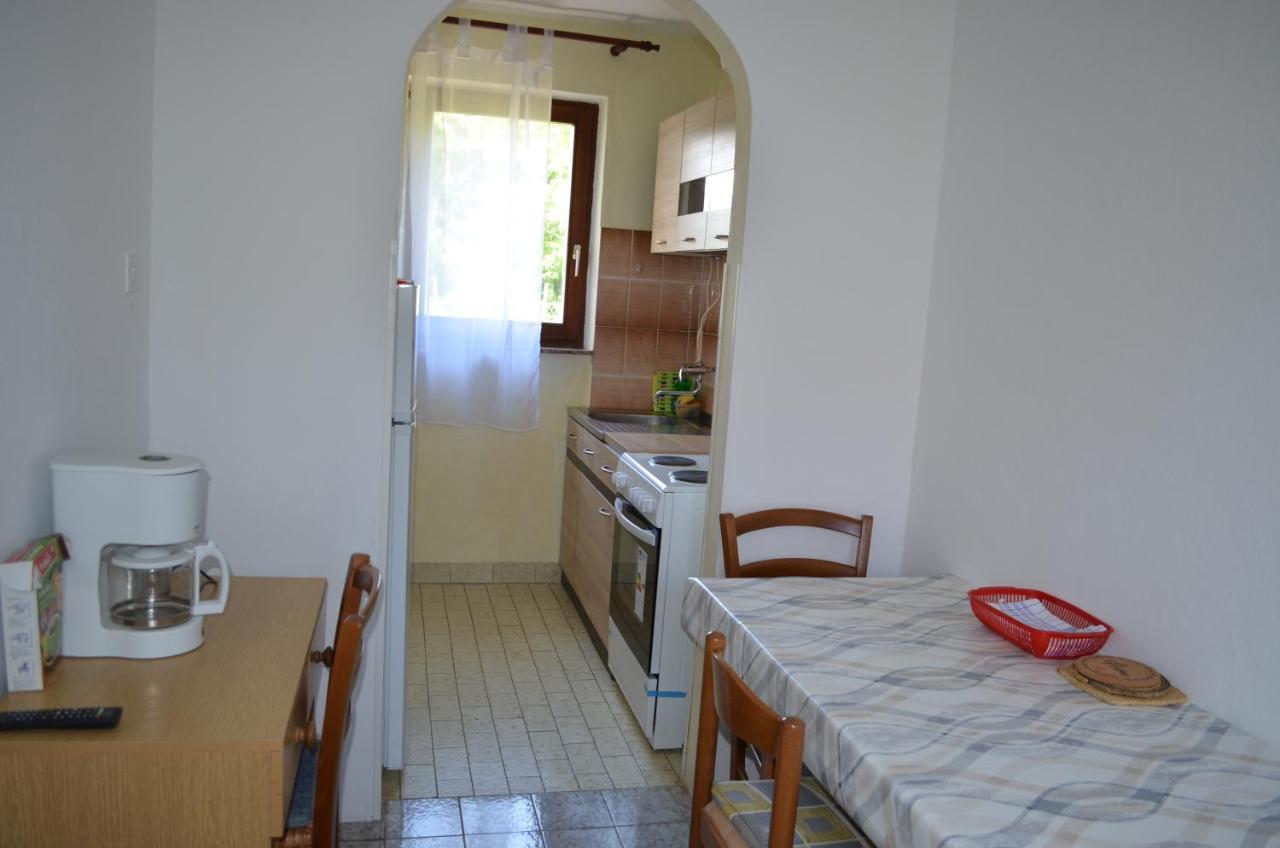 Apartments Aneva Baska  Bagian luar foto