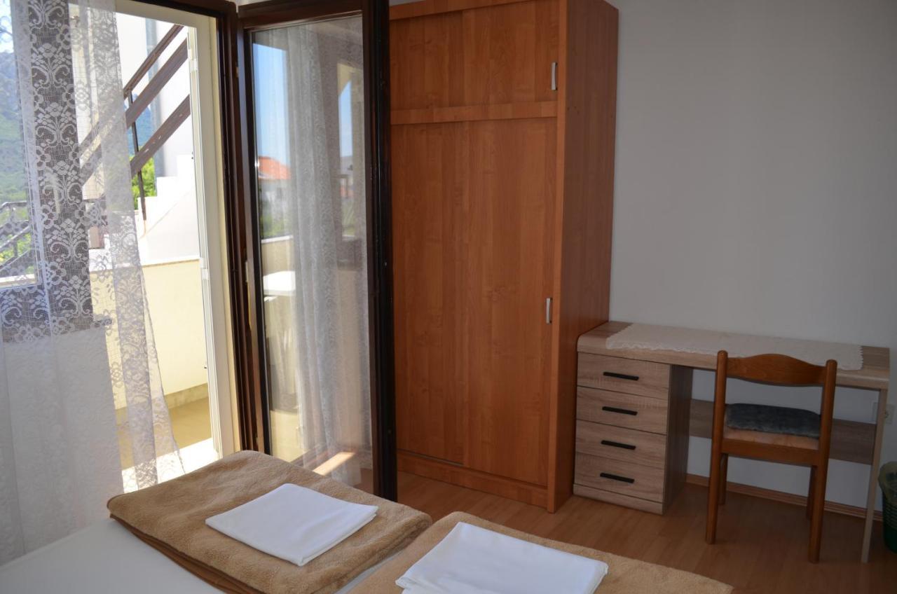 Apartments Aneva Baska  Bagian luar foto
