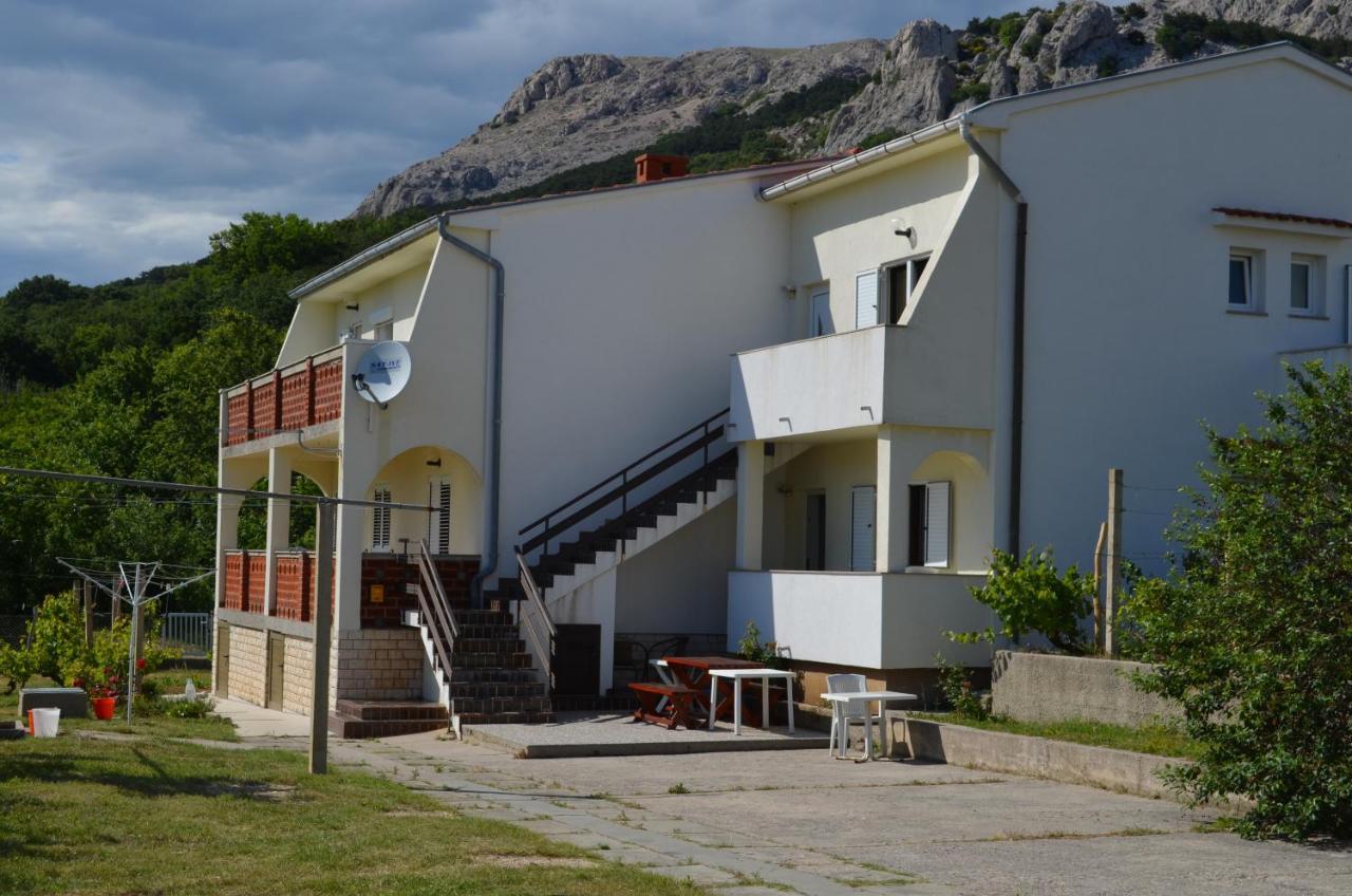 Apartments Aneva Baska  Bagian luar foto